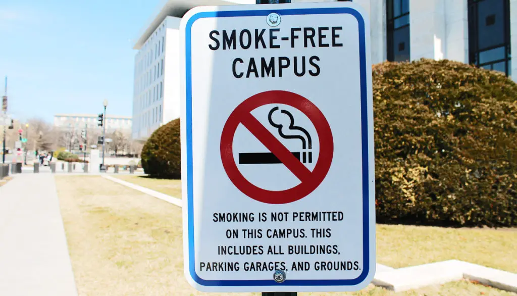 smoke-free colleges