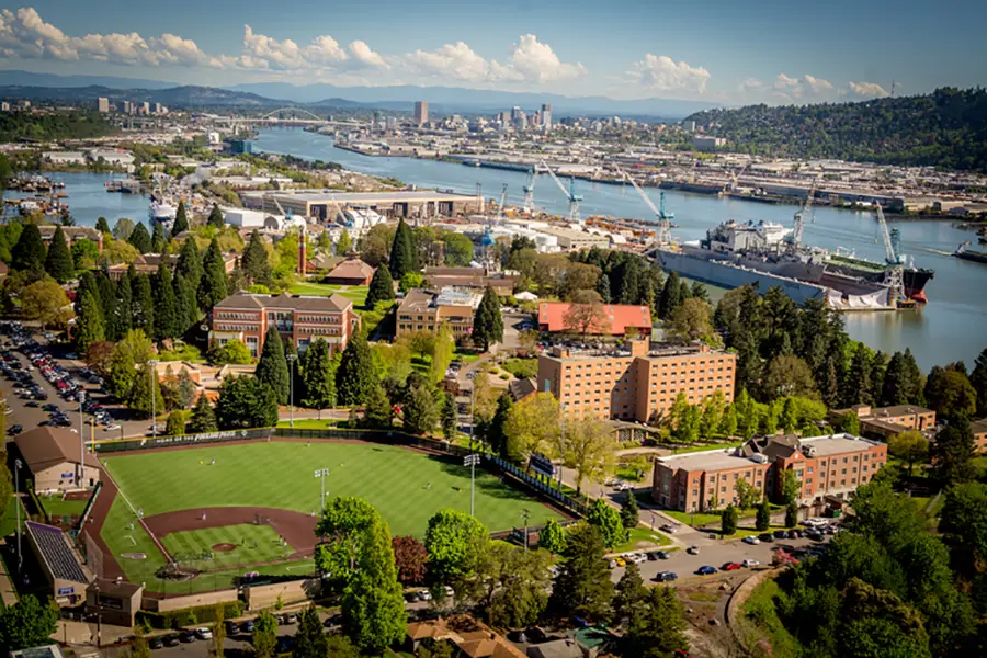 University of Portland Wins Rising Star Award for Student Engagement