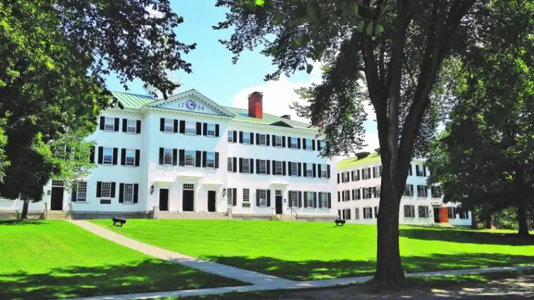 The exterior of Dartmouth Hall.