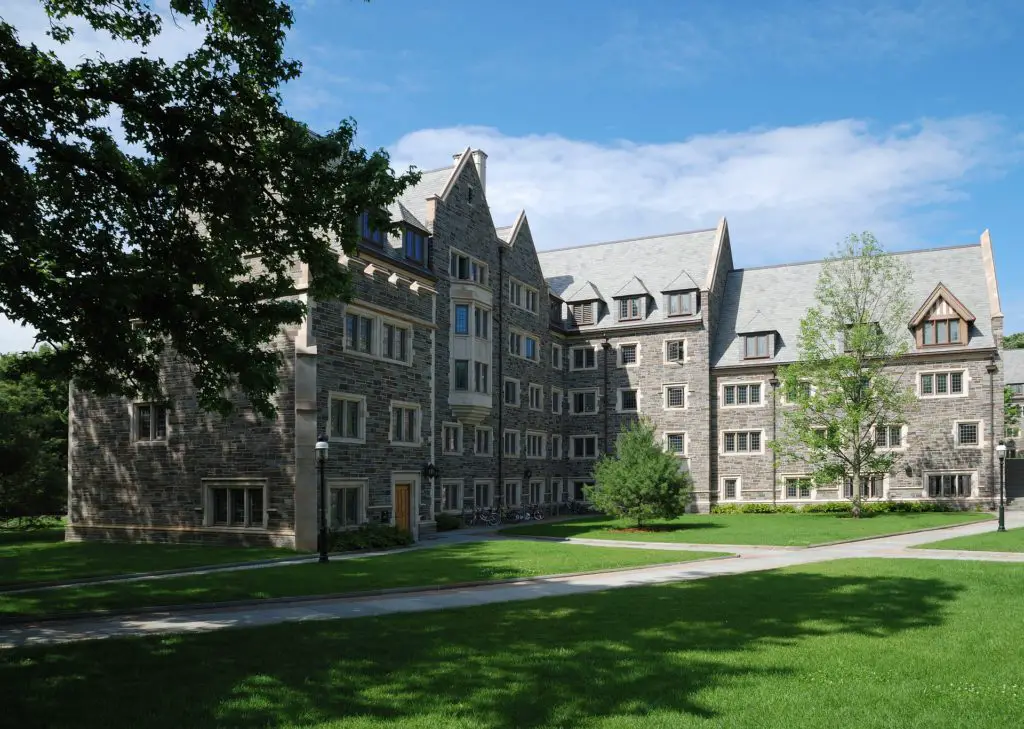 photo-of-princeton-campus-old-building-with-green-lawn
