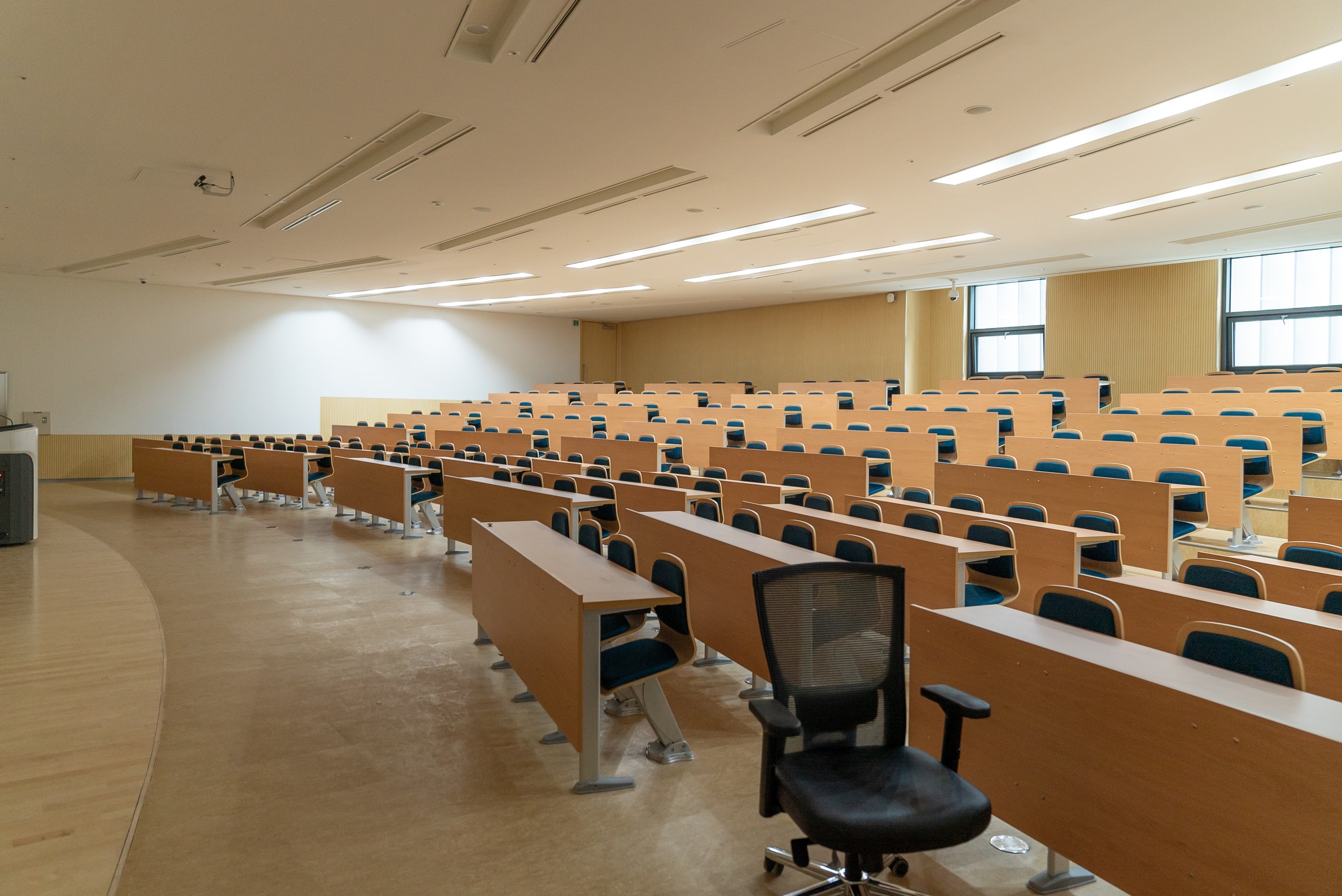 Photo of an empty lecture hall.