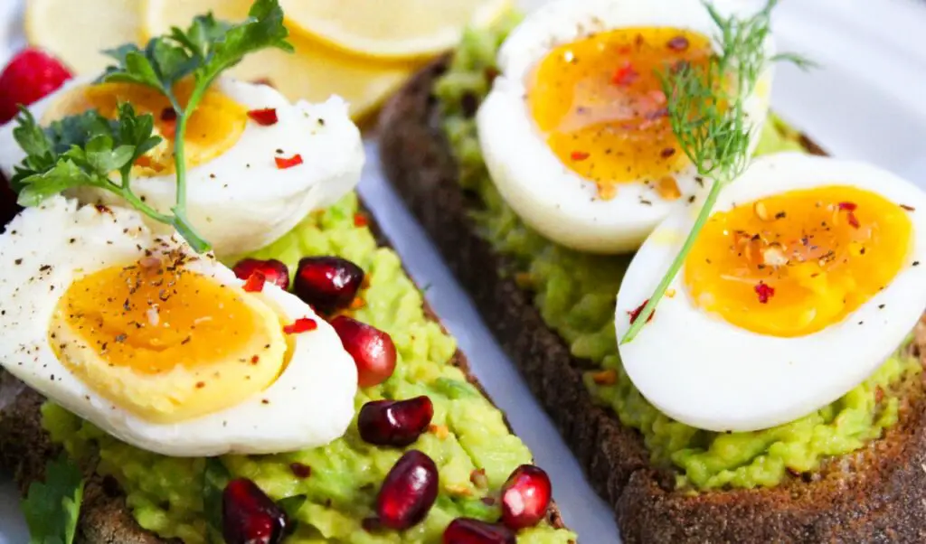 eggs-on-avocado-on-toast-study-snack